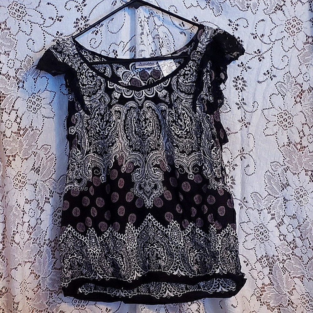 Boho Hippie black, white and tan shirt sz medium